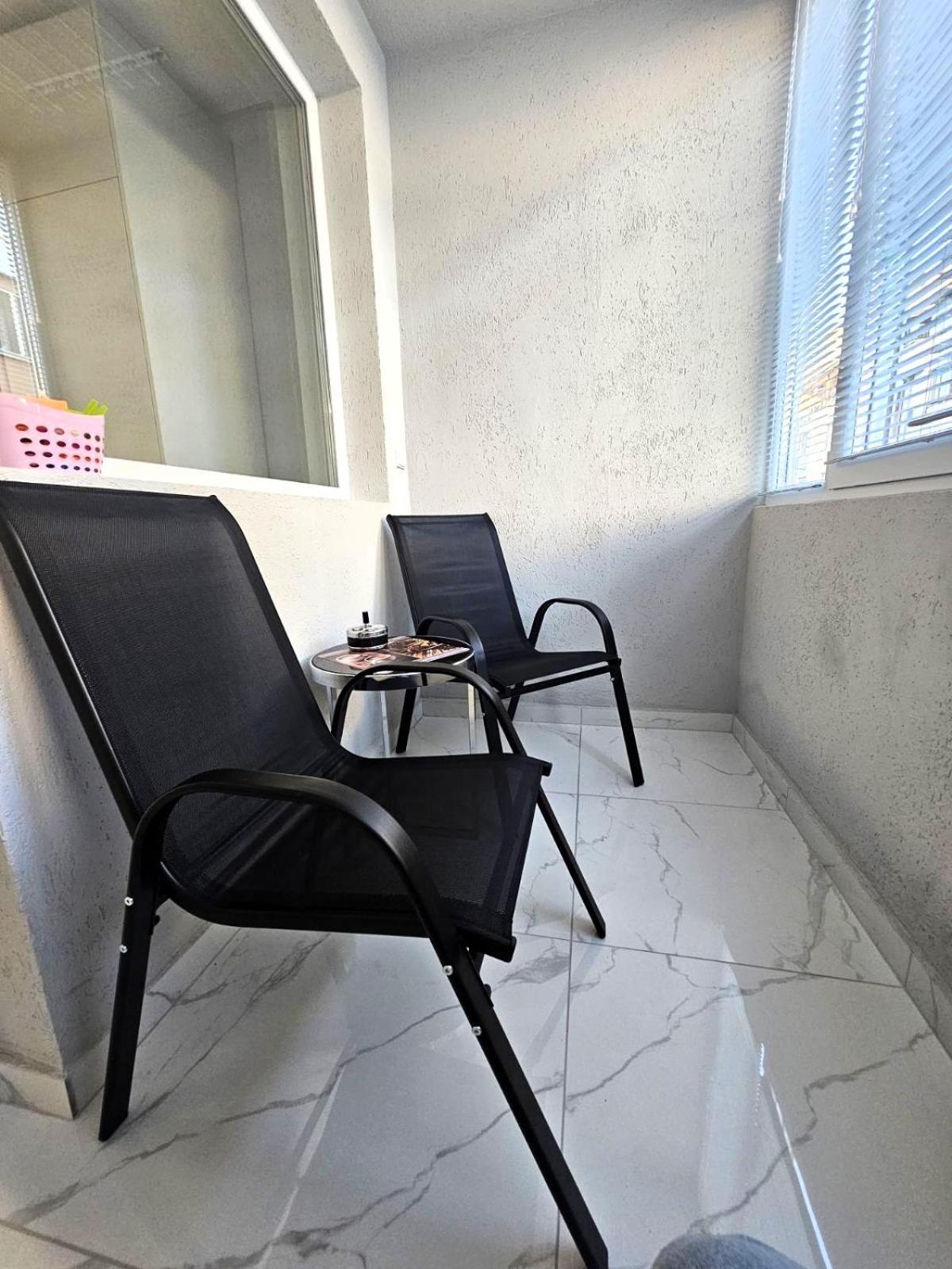 Apartment Bohemi With Free Parking Burgas by Eksteriør bilde